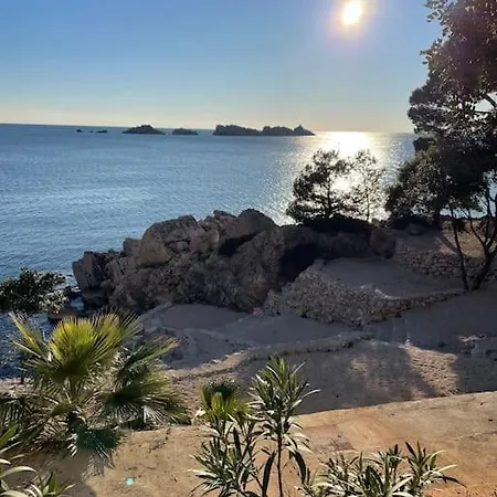 빌라 Ansay With Heated Swim Pool And Sea View 자톤