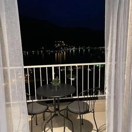 빌라 Ansay With Heated Swim Pool And Sea View 자톤